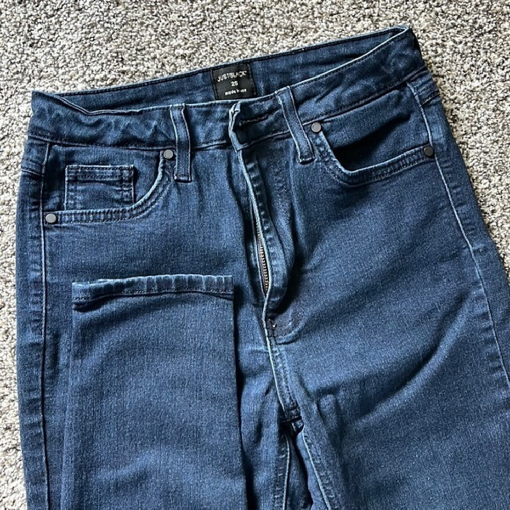 Just Black Dark Wash Skinny Jeans‎ Size 25
